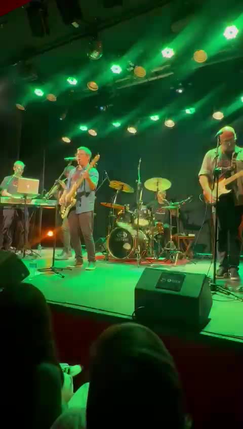 WhatsApp Video 2025-03-14 at 01.13.32.mp4