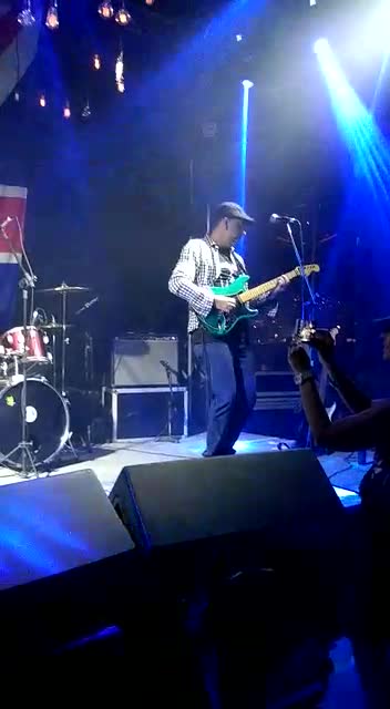 walking on the moon.mp4