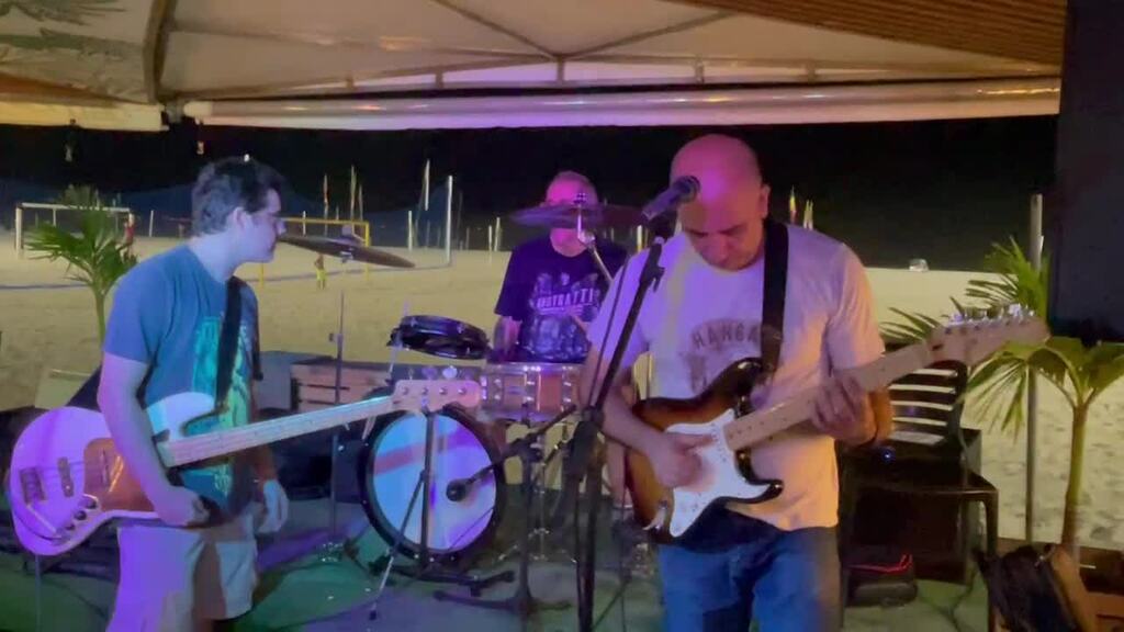 break it down again.MP4