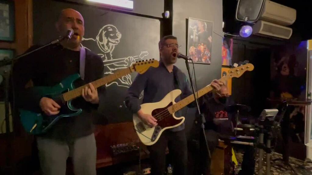 walking on the moon.MP4