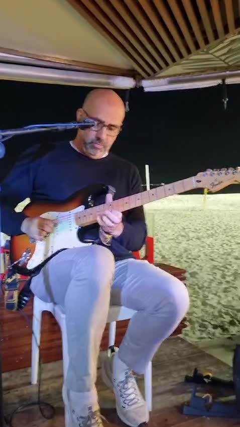 walking on the moon solo.mp4