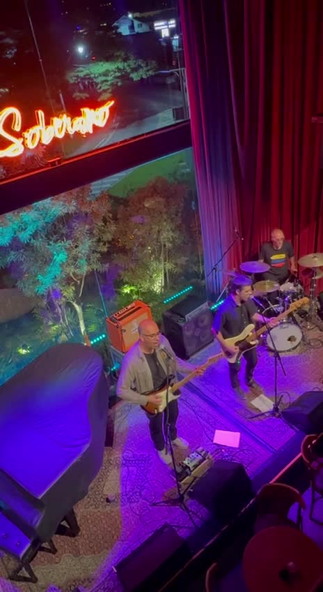 tea in the sahara.MOV