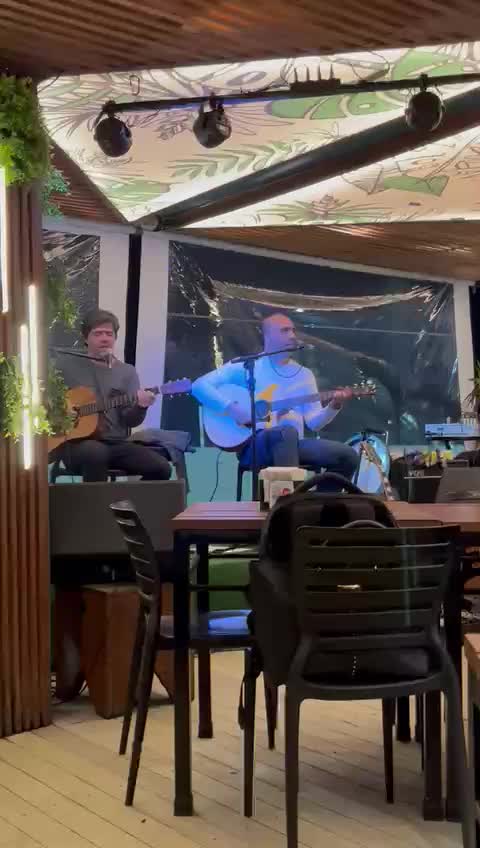 WhatsApp Video 2022-11-14 at 13.59.54.mp4