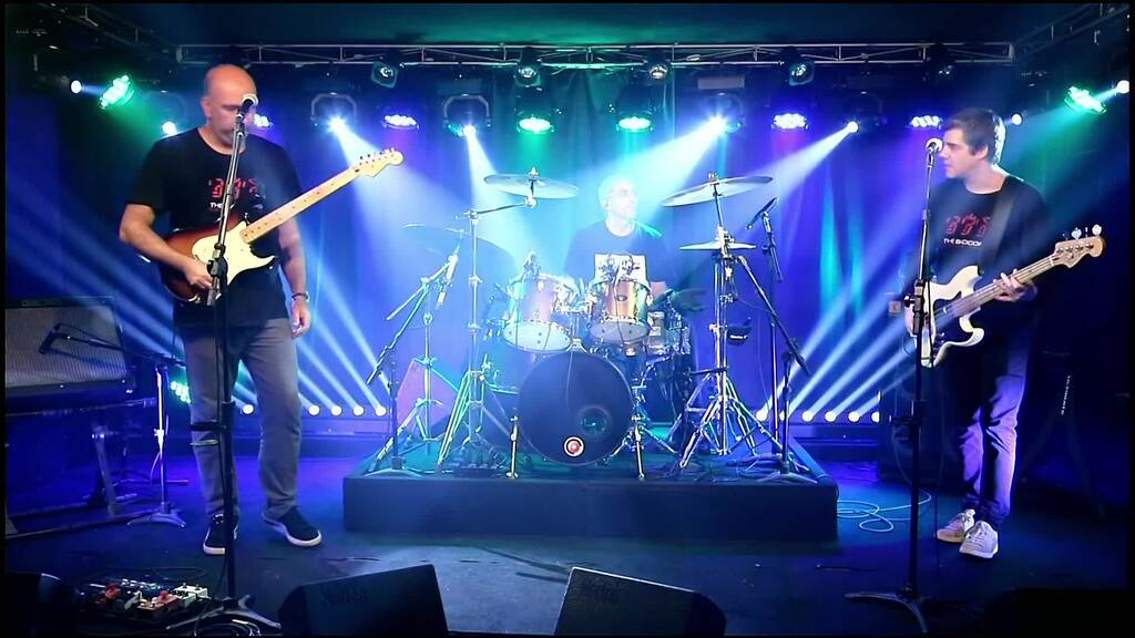 15 wrapped around.mp4