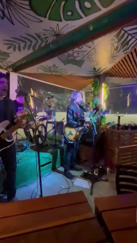 WhatsApp Video 2022-11-14 at 14.06.27.mp4