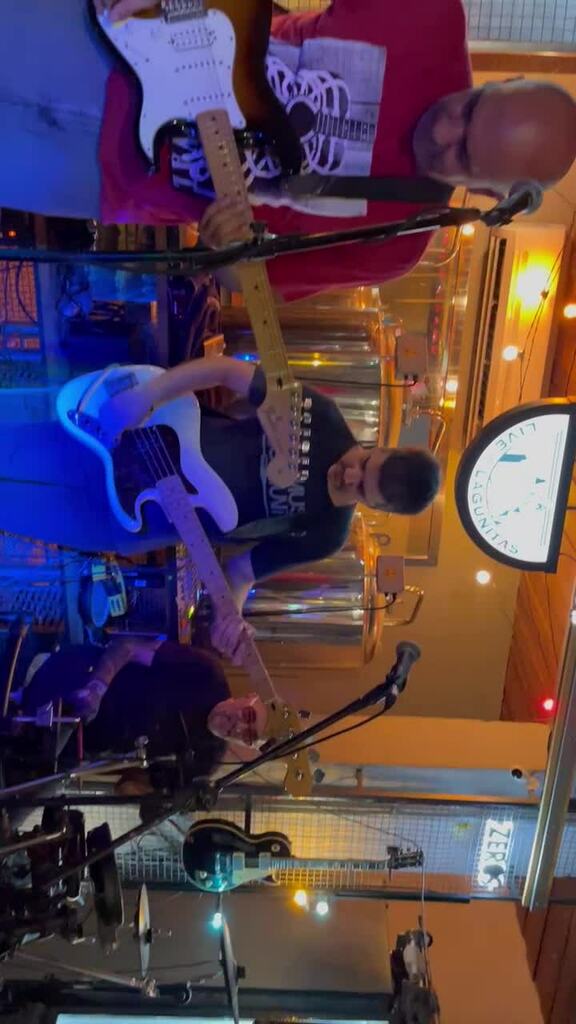 walking on the moon.MP4