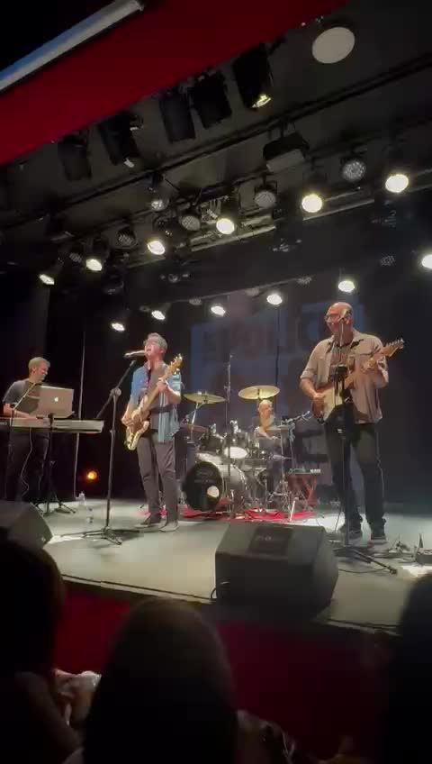 WhatsApp Video 2025-03-14 at 01.09.42.mp4