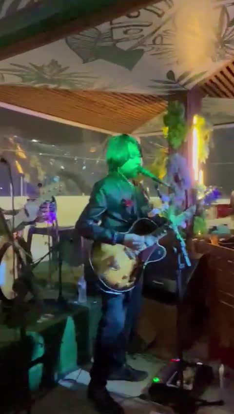 WhatsApp Video 2022-11-14 at 14.04.46.mp4