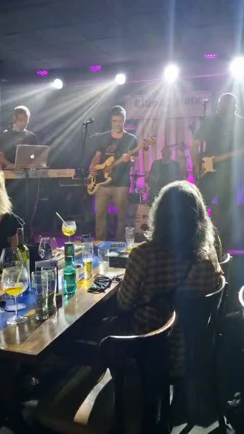 WhatsApp Video 2025-01-18 at 23.21.37.mp4