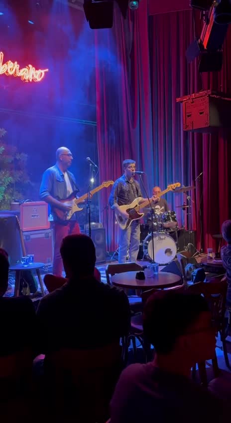 1_5150353648391292233.MOV